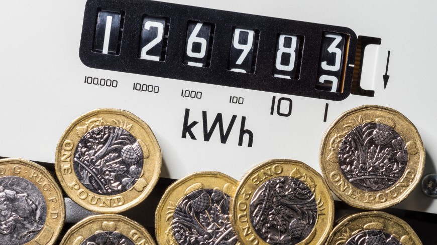 Больше 3000 фунтов стерлингов в год: британцы возмутились из-за счетов за электроэнергию