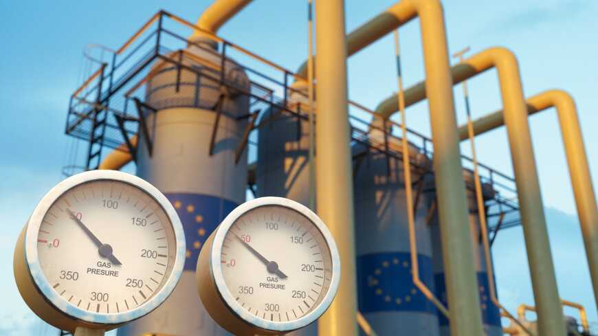 Стоимость газа в Европе упала ниже 700 долларов за тысячу кубометров